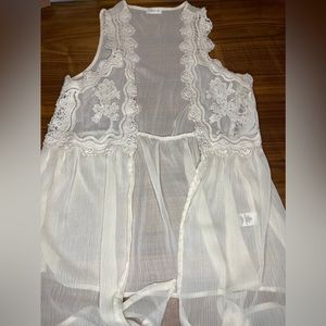 SELF E Vest  Womens Small Ivory Long Sleeveless Boho Top Crochet Lace Flowy